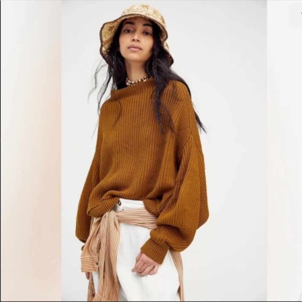 free people sweater NWOT✨